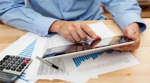 Pengurangan Risiko dengan Mengikuti Tren dalam Investasi Pasif 