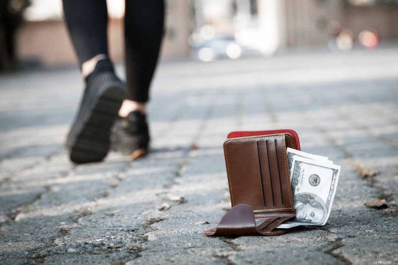 Dompet Hilang atau Dicuri? Langkah Segera Mencegah Penipuan 