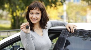 Empréstimos para automóveis e pontuações de crédito:como eles afetam seu crédito 